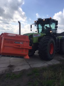 CLAAS XERION 3800 VC tractor geleverd door De Kruyf Aalten aan Loonbedrijf Westerveld Breedenbroek.