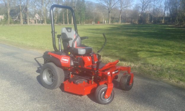 Uitleverseizoen gazonmaaiers begonnen bij De Kruyf Mechanisatie Aalten B.V.